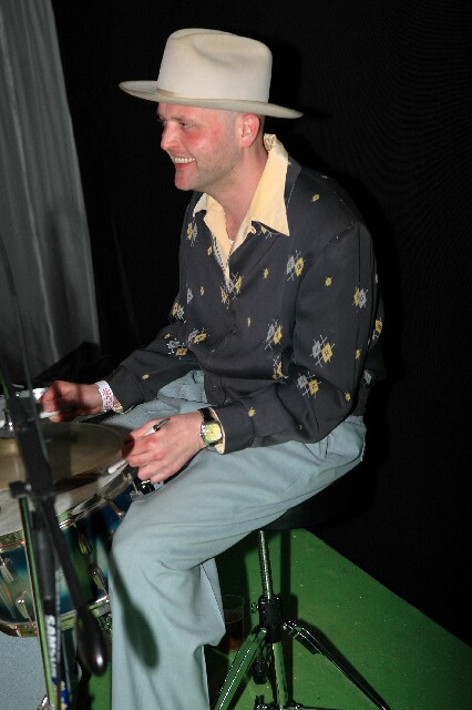 min 2008 05 03 retro rhythm 466